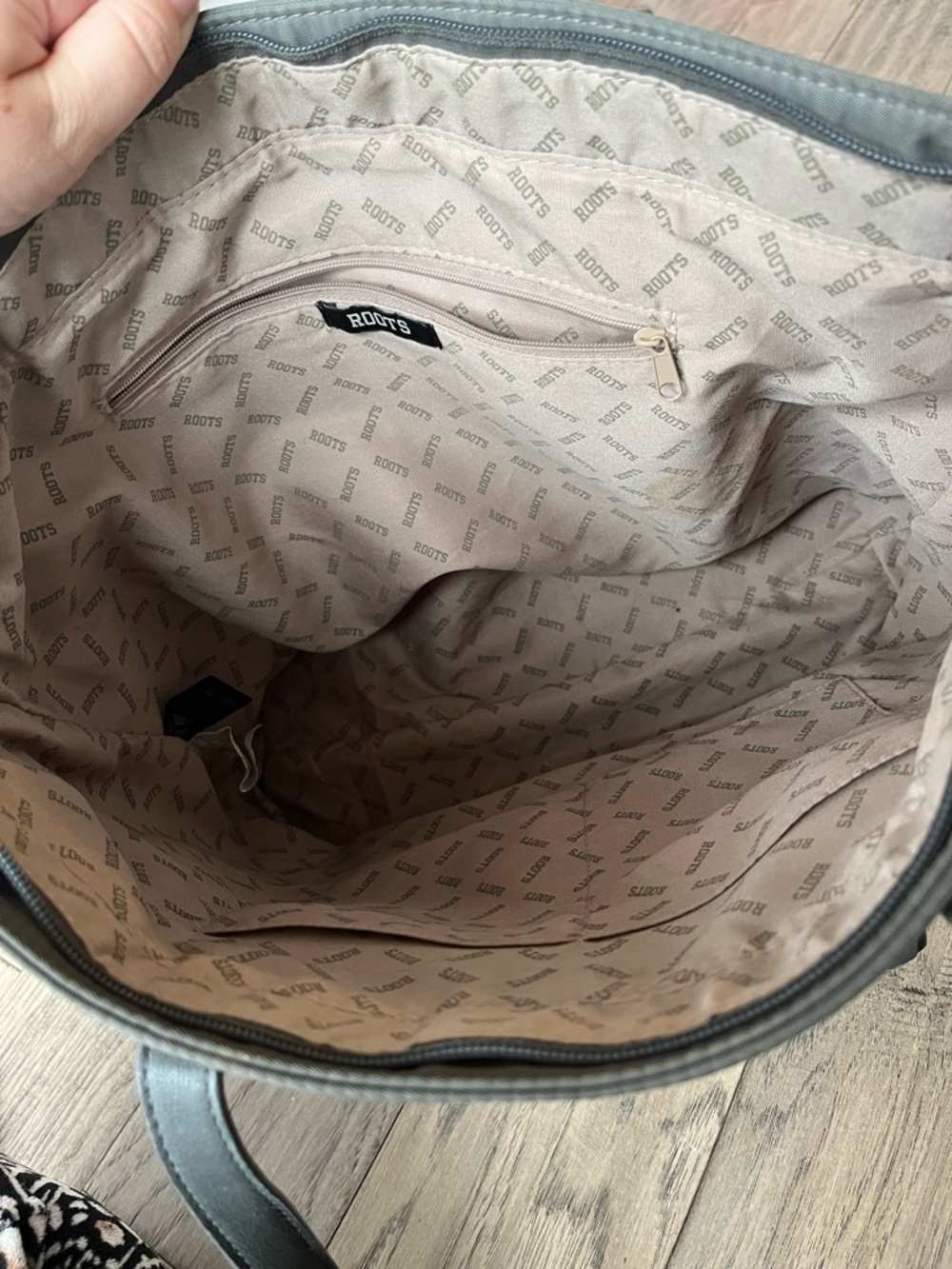 Roots Charcoal Pebbled Tote Bag with Front Zip Pocket - Picture 3 of 7